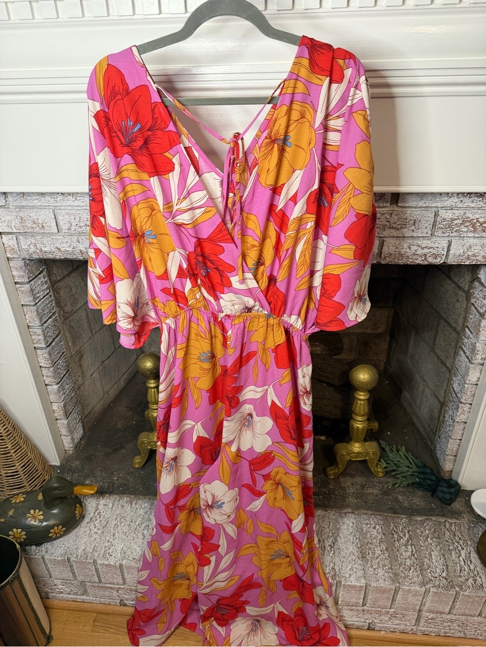 Easel Vibrant Floral Jumpsuit in Pink, Red & Yellow - Picture 2 of 4